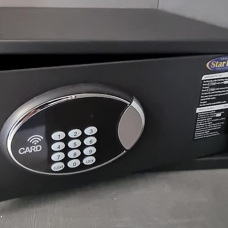 Ofrínion Luxsuites מראה חיצוני תמונה