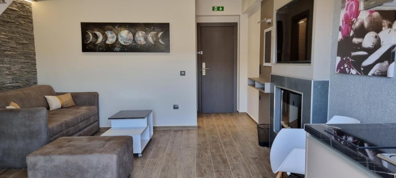 Ofrínion Luxsuites מראה חיצוני תמונה