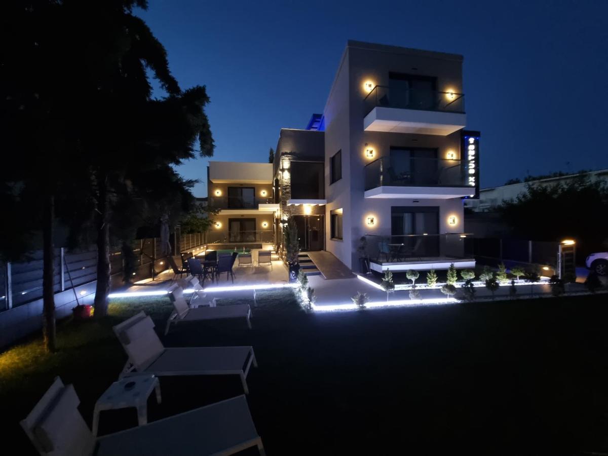Ofrínion Luxsuites מראה חיצוני תמונה