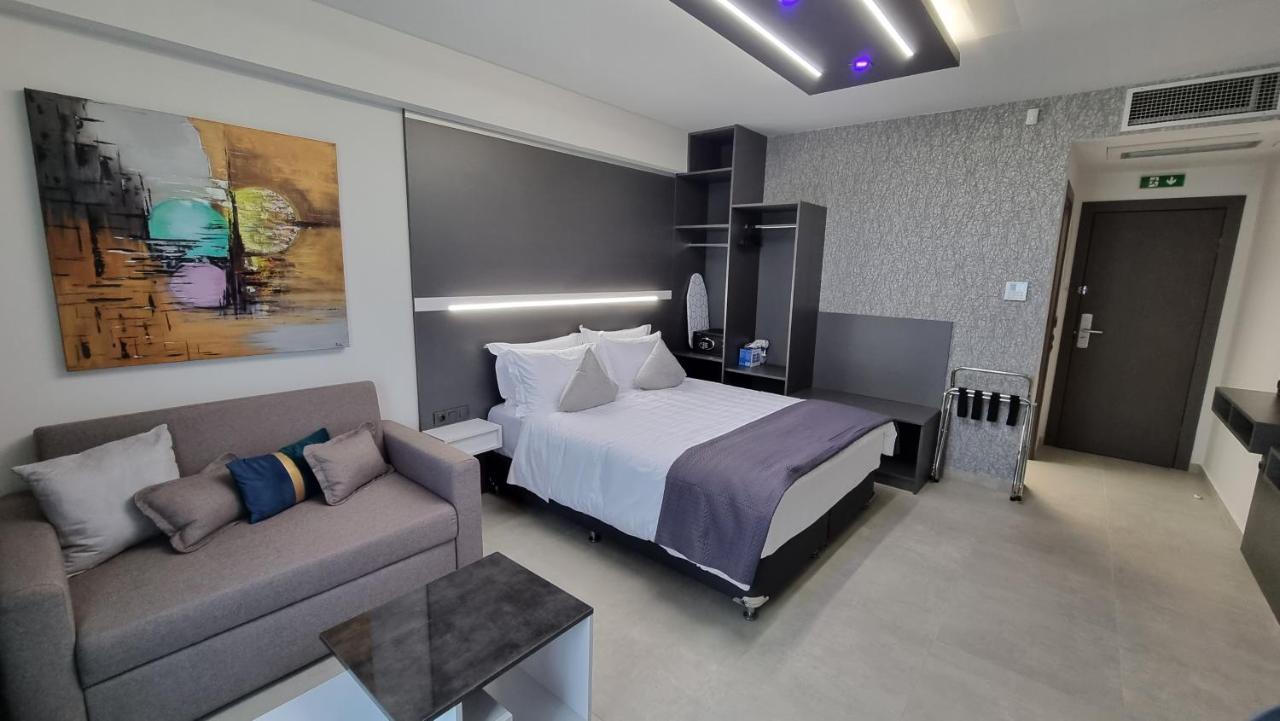 Ofrínion Luxsuites מראה חיצוני תמונה