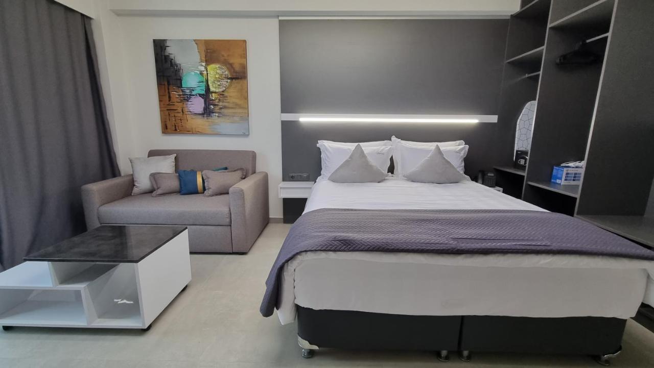 Ofrínion Luxsuites מראה חיצוני תמונה