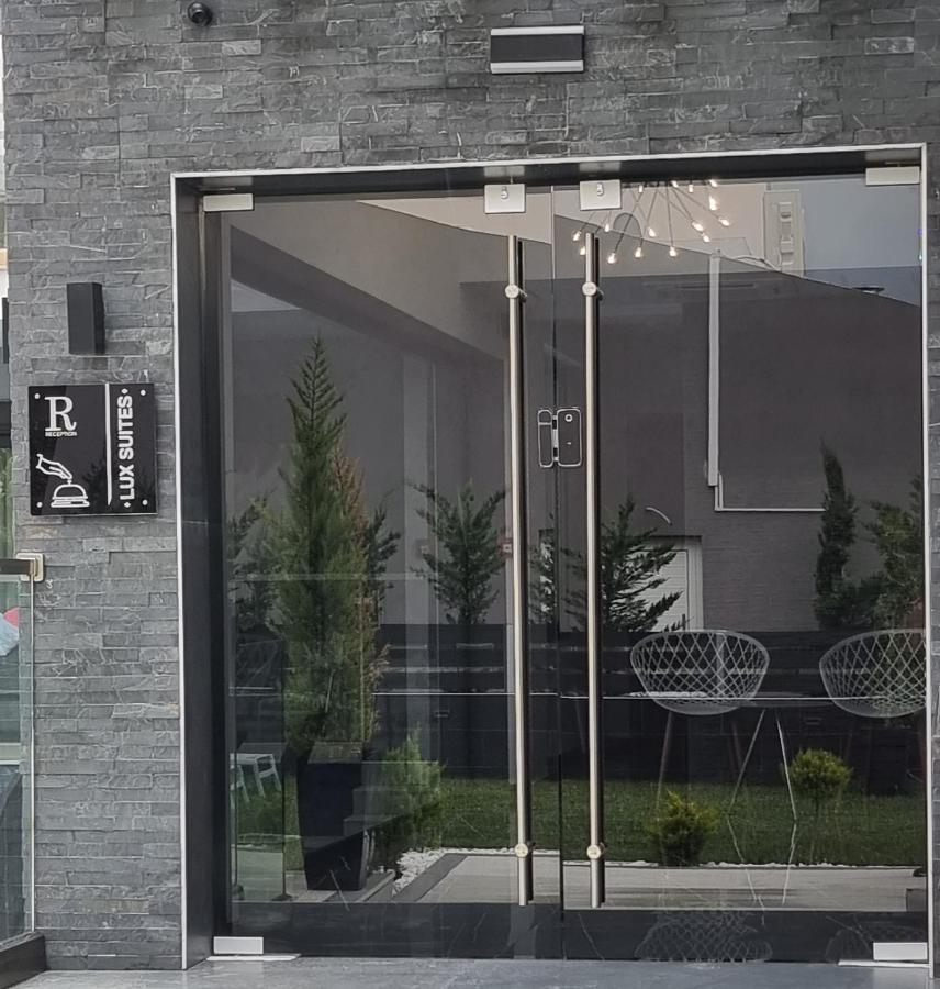 Ofrínion Luxsuites מראה חיצוני תמונה